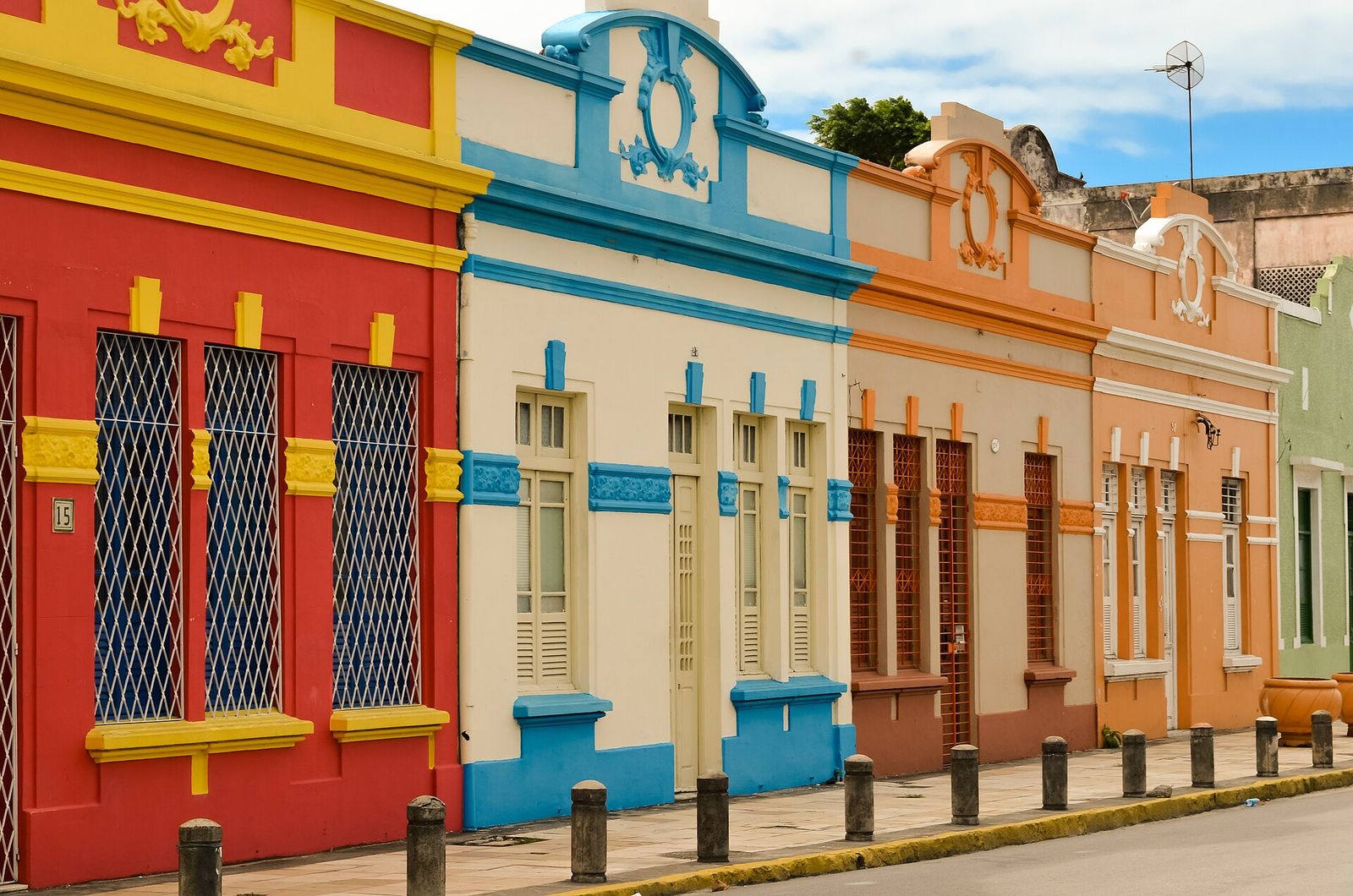 Brasil — casario colorido
